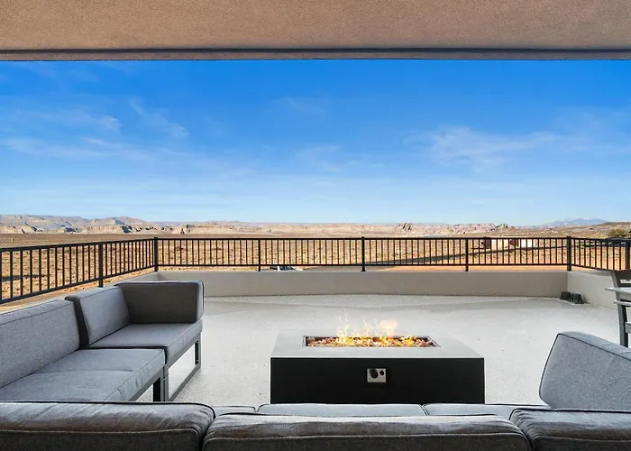 The Lookout- Luxe Hot Tub Firepit 50-mile Views Dom wakacyjny *
